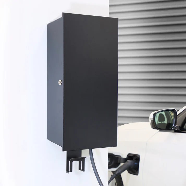 Hybrid Big Box - laturin suojakotelo Musta - KarelianStore