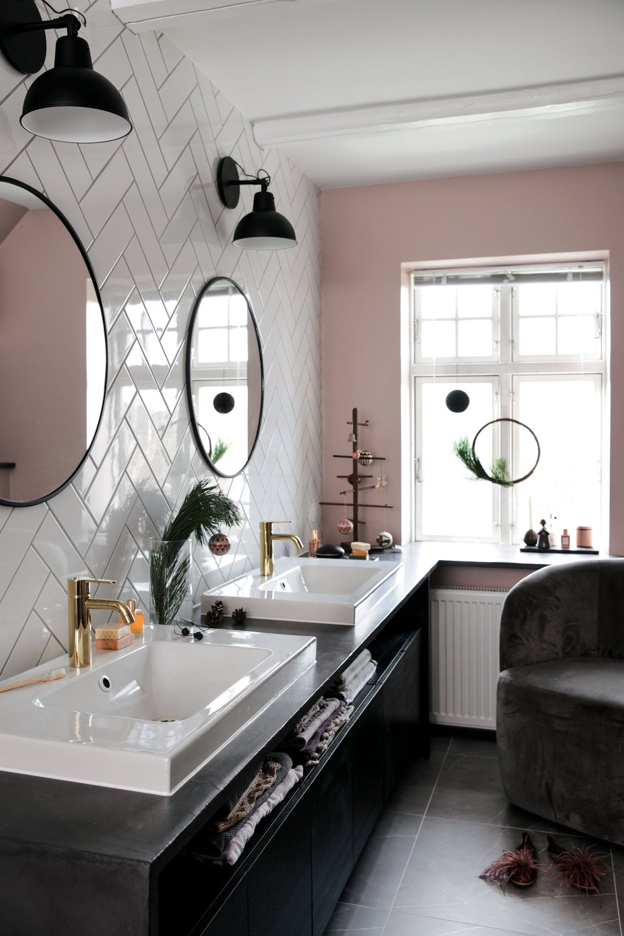 Pesuallashana Damixa Silhouette M Messinki 74930.77 - KarelianStore