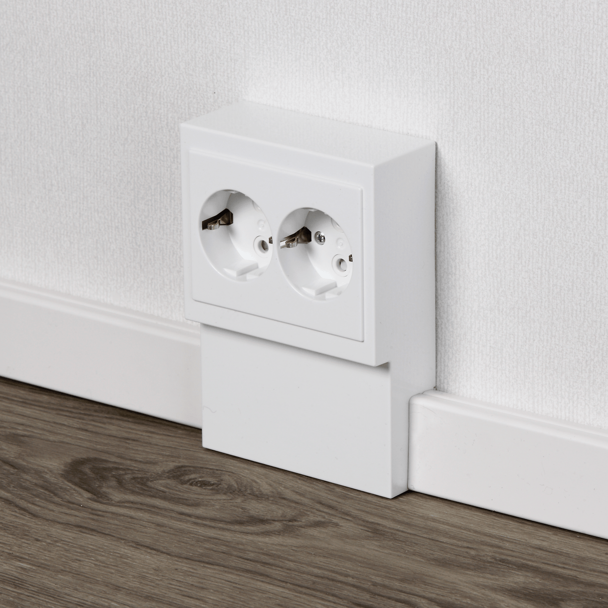 Pistorasia ABB Impressivo 2 - osainen 16A IP21 PPJ HL Lista Valkoinen - KarelianStore