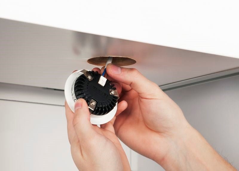 Alasvalo Hide-a-Lite 1202 Multi IP44 12V 290lm 4.3W 3000K Valkoinen - KarelianStore