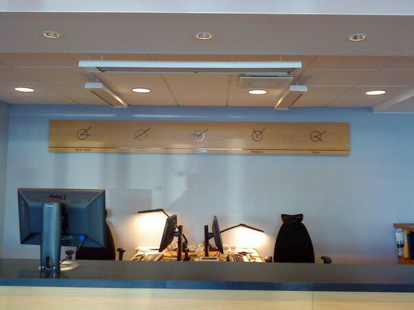 Säteilylämmitin Frico Elztrip EZ106N 600W IP44 150x1000mm - KarelianStore