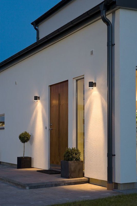 Seinävalaisin Konstmide Modena 7511-750 GU10 IP44 Musta - KarelianStore