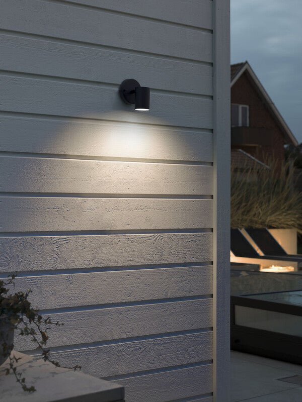 Seinävalaisin Konstmide Modena 7534-750 IP44 4W Musta - KarelianStore