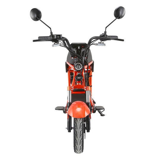 e Manki Orange ruskealla istuimella - KarelianStore