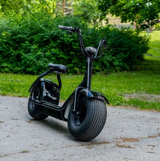 Kruiser Black 0,9kWh akulla - KarelianStore