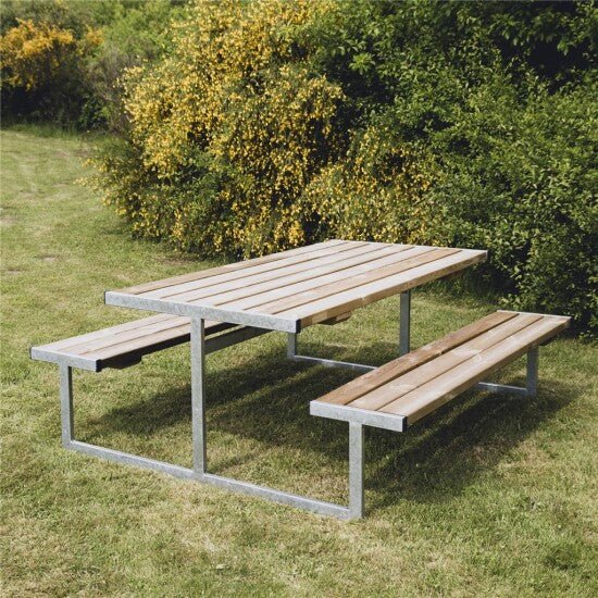 Picnic - pöytäsetti "ODIN", painekyllästetty puu ja galvanoitu runko, 180 x 185 cm HORTUS - KarelianStore