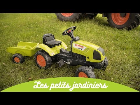 Kuormaajalla ja peräkärryllä FALK Claas