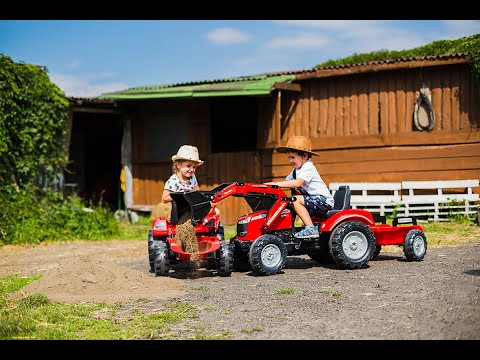 Kuormaajalla ja peräkärryllä FALK Massey Ferguson