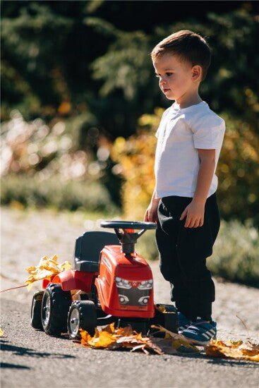 Ride - on traktori peräkärryllä, haravalla ja lapiolla baby Massey Ferguson FALK - KarelianStore