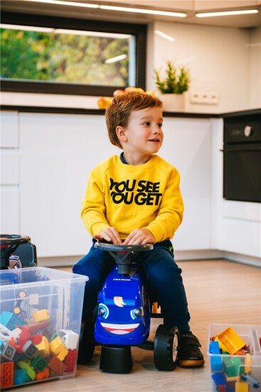Ride - on traktori peräkärryllä, haravalla ja lapiolla baby New Holland FALK - KarelianStore