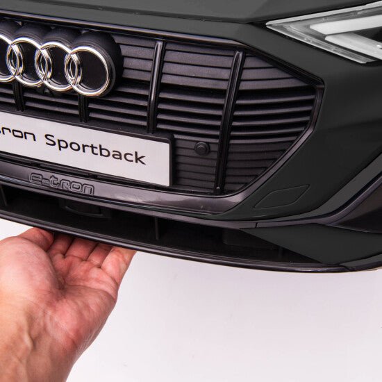 Sähköauto Q4 e - tron Sportsback 4X12V moottorit, EVA - renkaat - KarelianStore