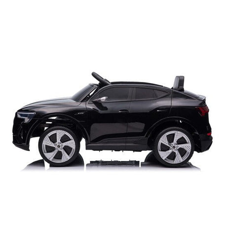 Sähköauto Q4 e - tron Sportsback 4X12V moottorit, EVA - renkaat - KarelianStore