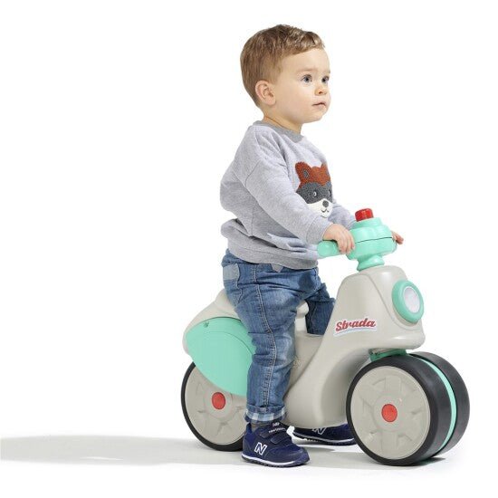 Strada ensimmäisen ikävuoden skootteri kermanvärinen ja vihreä FALK - KarelianStore