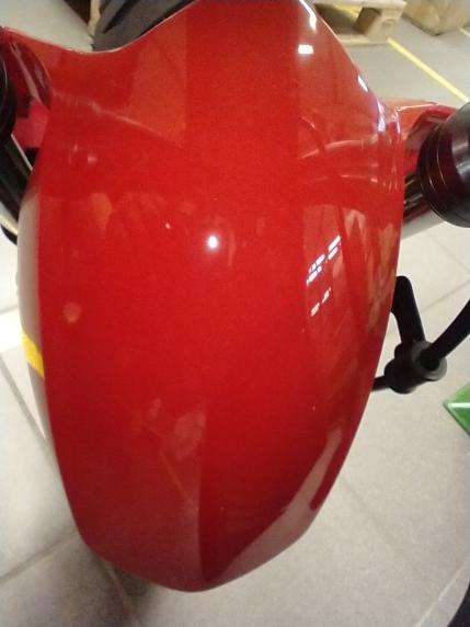 SuperMoto Etulokasuoja, punainen - KarelianStore
