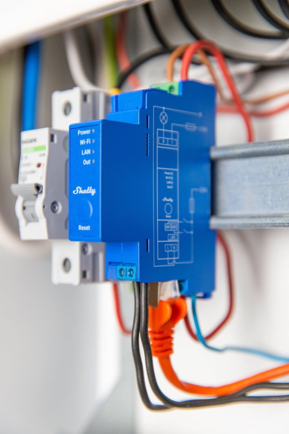 Ohjelmoitava rele SHELLY PRO 1 1-K 16A DIN WIFI - KarelianStore