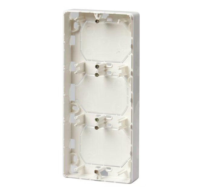 Pintakehys ABB Jussi 3-osainen Kaksoispistorasioille - KarelianStore