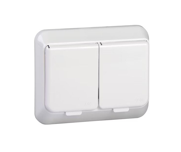 Pistorasia Schneider Electric Exxact 2-osainen Kannella IP44 Valkoinen - KarelianStore