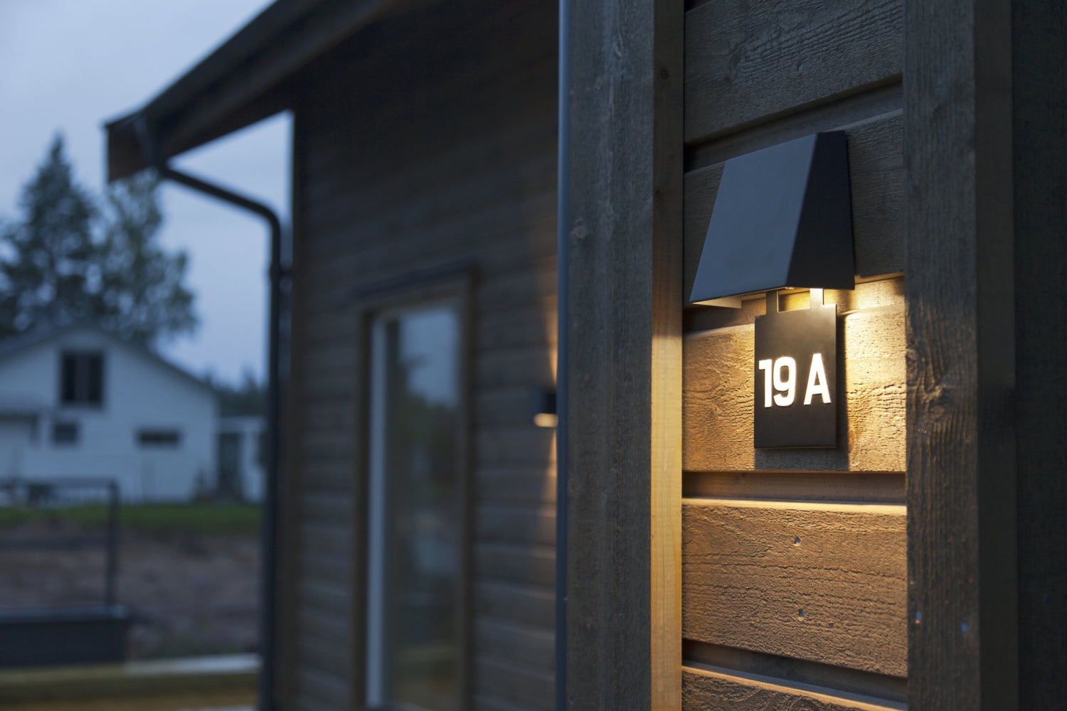 Seinävalaisin Hide-a-lite Edge Antrasiitti 3000K - KarelianStore