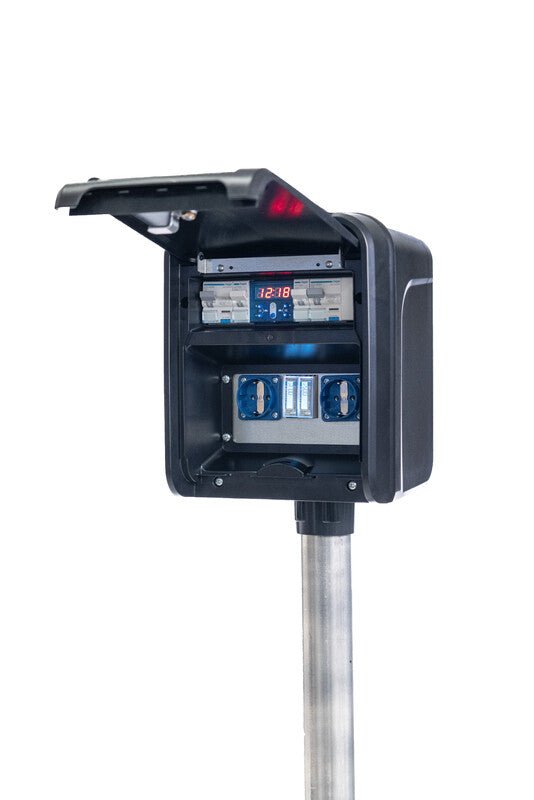 UTUFoX latausasema F10-SDT-2YE digitaalisella kellokytkimellä ja kWh-mittareilla - KarelianStore